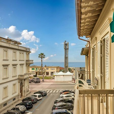 Hotel Stella Del Mare Viareggio Extérieur photo